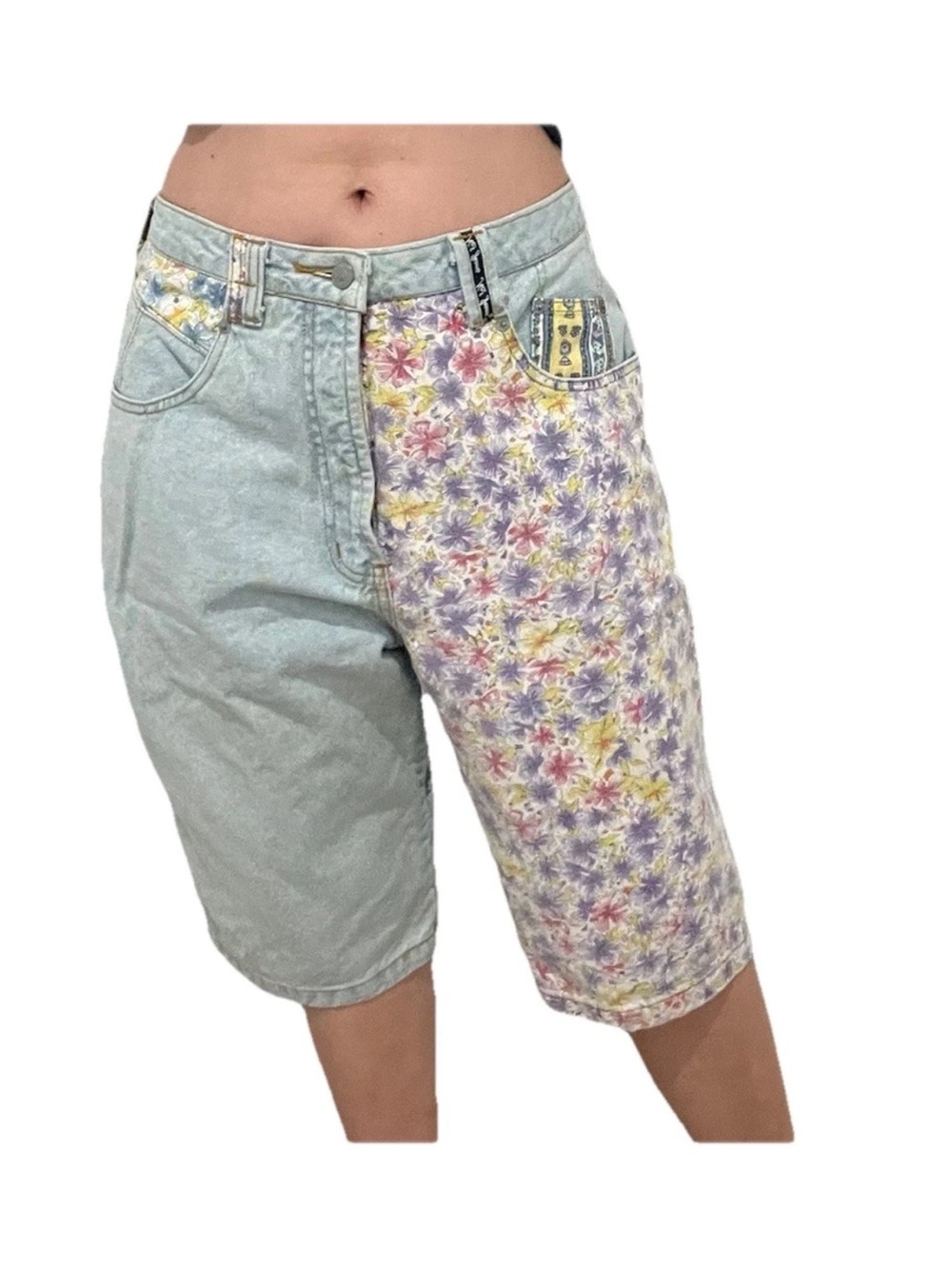 No! Vintage Floral Panel High-Waist Denim Shorts - Pastel Floral
